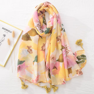 Lenço fashion para compor looks e também esquentam