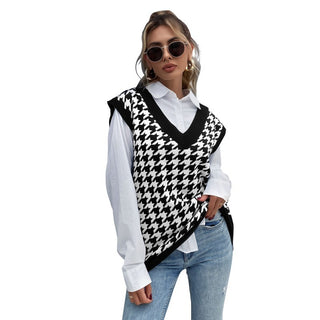 Knitted Sleeveless Vest With Checkered V-neck