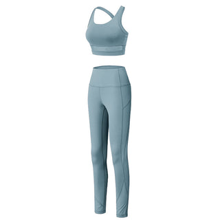 Conjunto Fitness com leve transparência
