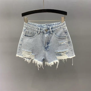 Shorts destroyed com strasss