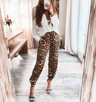 Calça jogging animal print estilosa