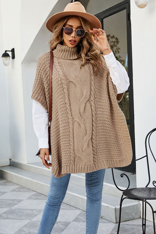 Malha estilo poncho com gola alta 