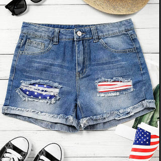 Shorts jeans com estampa de bandeira super moderno