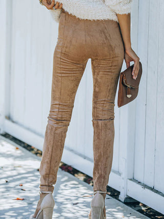 Calça skinny de suéde 