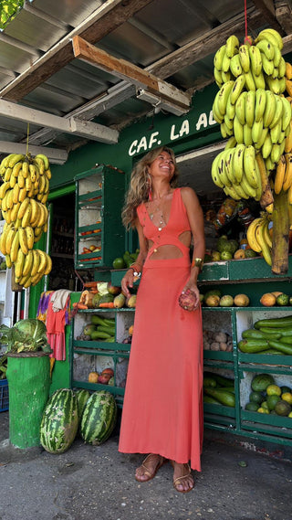 Vestido verão com recortes