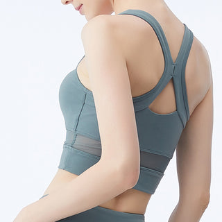 Conjunto Fitness com leve transparência
