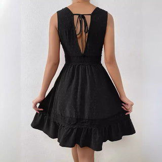 Women's Pleated V-neck Fashion Backless Dress