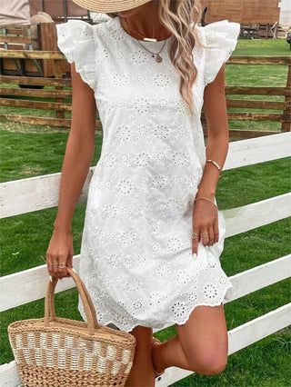 Vestido de Renda com babados nas mangas